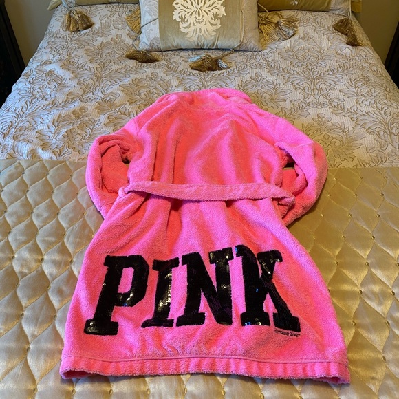 PINK Victoria's Secret Other - Pink by Victoria’s Secret terry robe